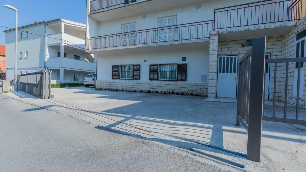 Apartment "Andrea" Split Exterior photo